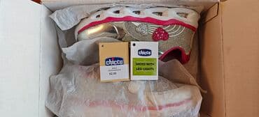 toxunma uşaq kedləri: Məhsul: Chicco qız uşağı üçün idman ayaqqabısı. Yürüyəndə altında — 4