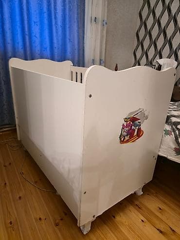 intex matras: Oğlan və qız üçün, İşlənmiş, Dördbucaq, Beşik, Matras ilə, Yellənmə mexanizmsiz — 2