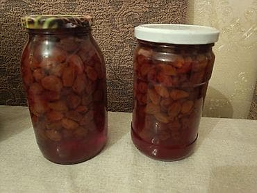 Öz bağımızın ağ şanı üzümünün mürəbbəsi dadlı ləzzətli, çox xeyirli