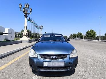 VAZ (LADA) Priora: 1.6 l | 2015 il 219791 km Sedan