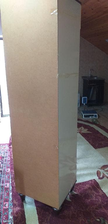 anbar refleri: Dekorativ rəf — 2