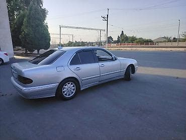 vossen diskleri: Mercedes-Benz E-Class (W210) sedan – gümüşü rəng. Əsas xüsusiyyətlər — 8