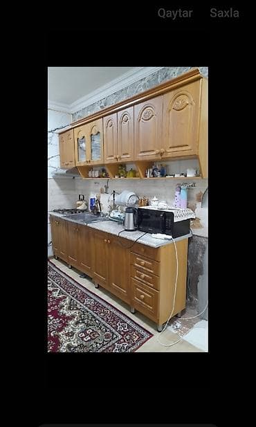 Maderyanın mətbəx mebeli əlavə iki asılqanı var 400m Moykası üstündə
