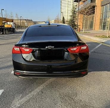 kia optima 2020 qiymeti: Chevrolet Malibu: 1.5 l | 2018 il 122000 km Sedan — 4