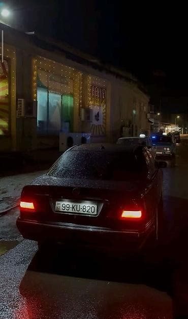 w210 salonu: Mercedes-Benz E-Class: 2.8 l | 1998 il Sedan — 4