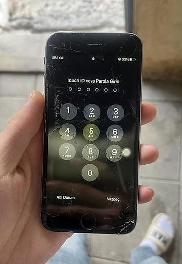 paltar yuyan mawin: IPhone 6s, Space Gray, Qırıq — 1