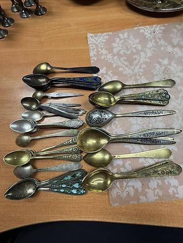 qızıl qabı: Məişət qablardan ibarət kolleksiya – metaldan hazırlanmış müxtəlif — 3
