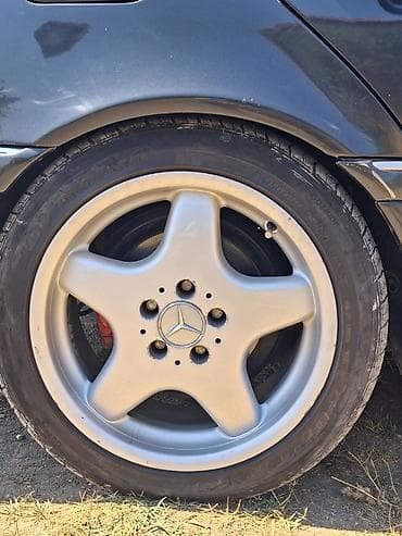 diskler 17: İşlənmiş Disk təkər Mercedes-Benz 215 / 50 / R 17, 5 Boltlu — 1