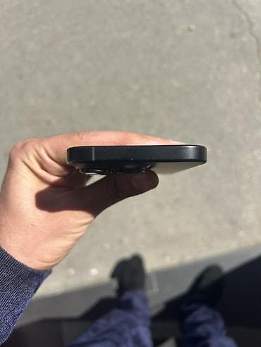 iphone se 2: IPhone 16 Pro, 128 GB, Graphite — 5