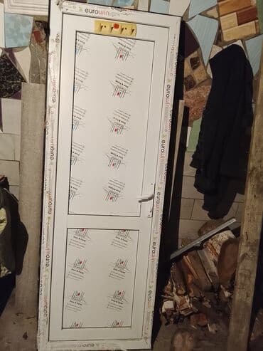 Пиломатериалы: PVC qapı – Eurowin profilli - Material: ağ rəngli PVC (plastik) — 1