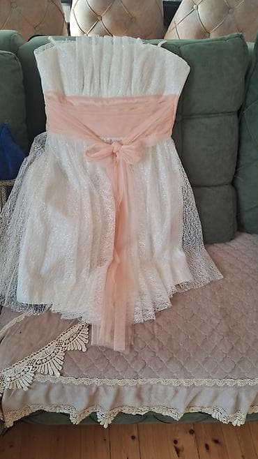 Zərif gecə/libas - Rəng: ağ və pudra çəhrayı - Model: strapless