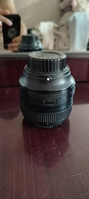Foto və videokameralar: Nikon D750 gull frime Flas tt600 Videoqaraf isigi 18-140 obyektiv 85 — 5