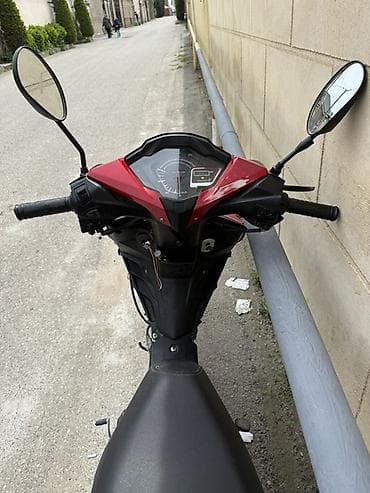 turrbo az: Qırmızı‑qara rəngli skuter tipli motosiklet - Korpus: şəhər üslubunda — 3