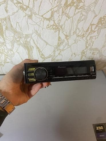 Maqnitol, Pioneer, AUX