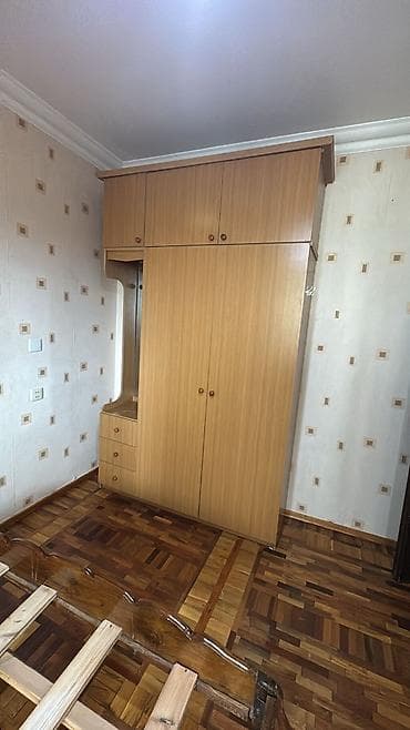 2 двери, С зеркалом, Дерево, Распашной, Прямой шкаф — 1