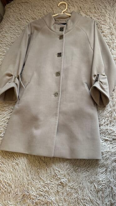 qadınlar üçün süni dublyonkalar: Palto, M, rəng - Bej — 1