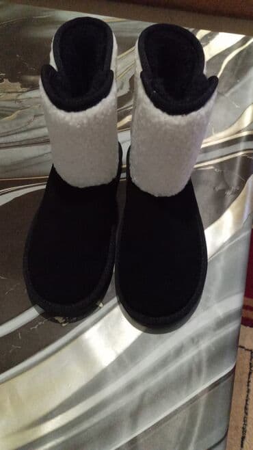 Другие детские вещи: Uşaq üçün qış çəkmələri - Rəng: qara-ağ (xarici hissə qara, baldır — 3