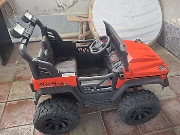 Bu 4x4 elektrikli uşaq maşını təxminən 2 yaşdan 6-7 yaşa qədər uşaqlar — 3