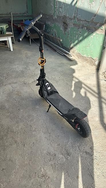 Yeni Elektrik samokat 11", > 1000 Vt, > 45 km/s — 2