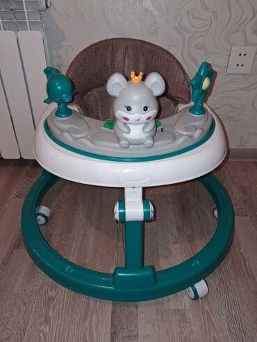 yagis ucun plas: Ağ və tünd yaşıl rənglərdə olan bu körpə gəzdiricisi, uşaqların ilk — 2