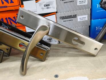 qapı dəstəyi: Qapı tutacağı dəsti – uzun planka üzərində - Material: fırçalanmış — 1