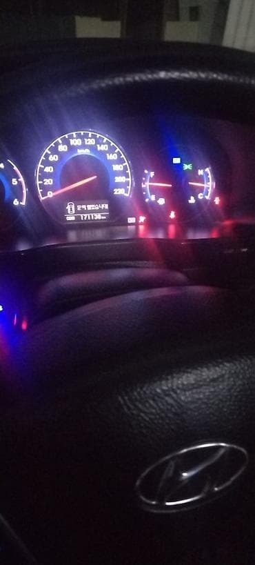 salon oturacaqlari: Hyundai Santa Fe: 2 l | 2009 il Krossover — 4