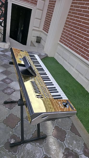 Gitaralar: Sintezator, Yeni, Ünvandan götürmə — 1