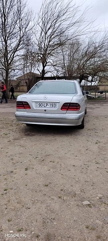 range rover 2018 qiyməti: Salam bu maşın satılır reyal alıçı axdarılıl il 1999 du mator 2 di — 6