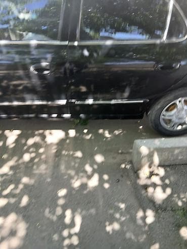 hyundai tukson: Hyundai Accent sedan - Korpus: qara rəng, 4 qapı - Salon: tünd rəngli — 4