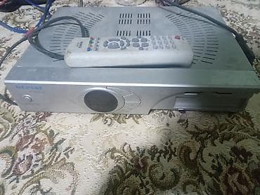 NEOSAT peyk qəbuledicisi (model DS-8800 Plus) – pult və şəbəkə naqili
