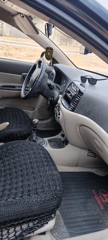 hundai disk: Hyundai Accent: 1.4 l | Sedan — 9