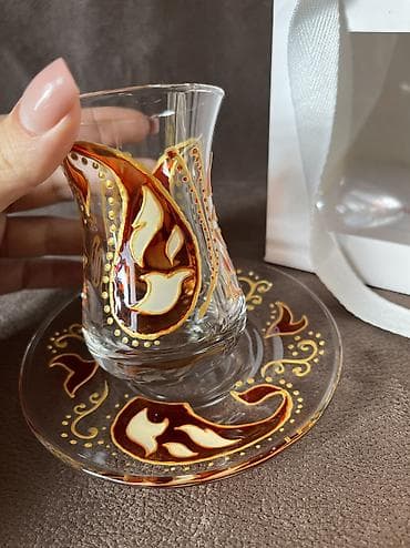qepik pullar: Armudu stəkanlar — 2