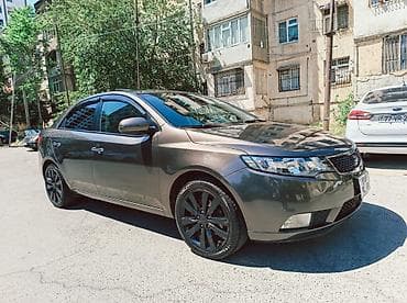 mini cooper kreditle: Kia Cerato: 1.6 l | 2011 il Sedan — 5