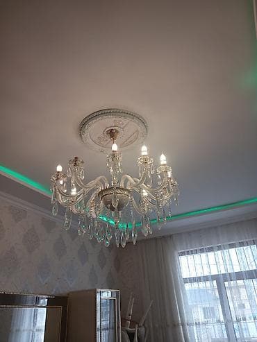 qara rengli sekiller: Çılçıraq, 10 və daha çox lampa, Şüşə — 1