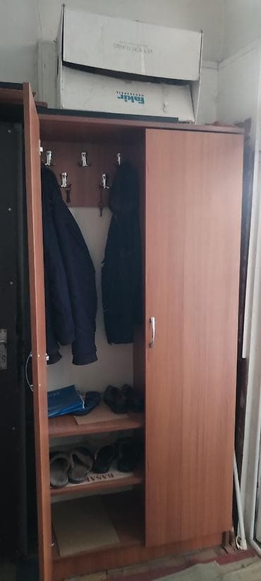 Tambur üçün kombinə edilmiş şkaf-asılqan - Material: taxta/laminat — 1