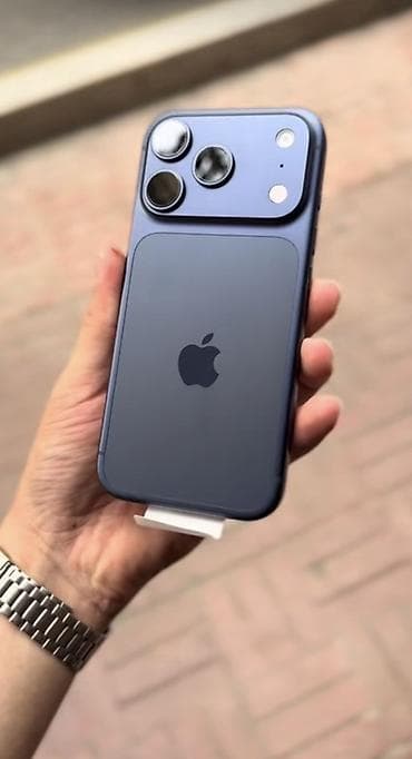 iphone 15 yığılma: IPhone 17 Pro, 256 GB, Blue Titanium, Simsiz şarj, Face ID — 2