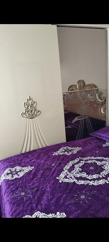 ucuz perde: Klassik üslubda yataq otağı dəsti - Yataq: Zərif qızılı ornamentli — 3