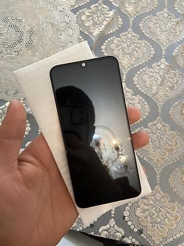 samsuq a40: Samsung Galaxy A40 — 1