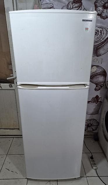 İşlənmiş 2 qapılı Samsung Soyuducu Satılır, rəng - Ağ