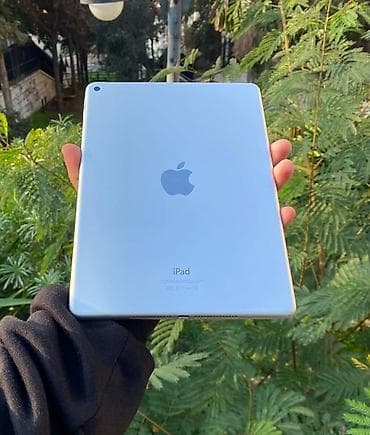 apple mac: Ipad 9.7 inch Yaddaş 32 GB Amerikadan 2 ədəd bu gün gəlib. ipad Ölkə — 4