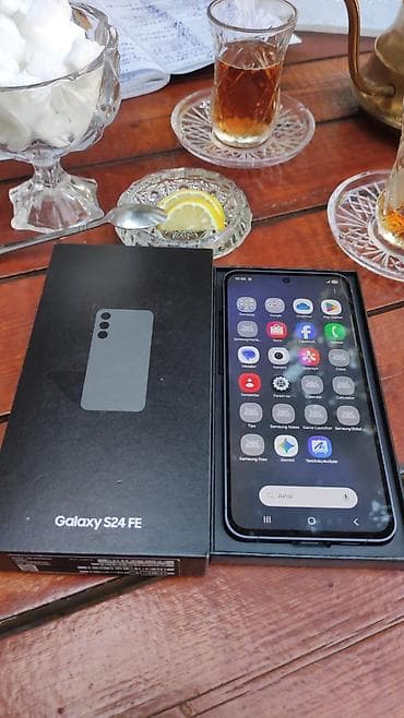 8 gb ram: Samsung Galaxy S24 FE, rəng - Qara, Simsiz şarj — 2
