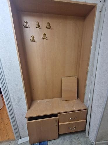 İşlənmiş, 1 qapı, Bej, Açılan, Düz dolab