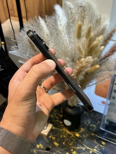 IPhone 16 Pro Max, 256 GB, Black Titanium — 3