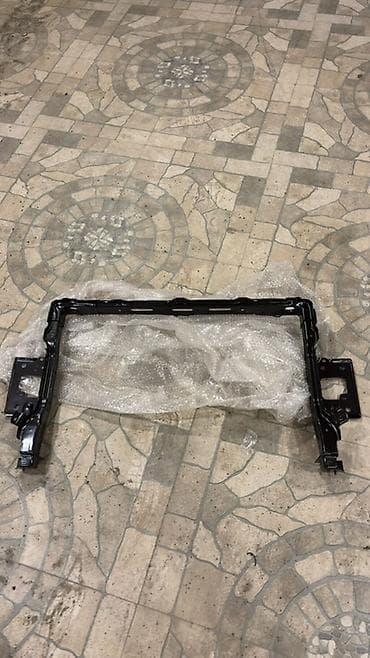 avtomobil baqaj: Changan Uni-V IDD paneli. Avtomobil radiatoru üçün nəzərdə tutulmuş — 1