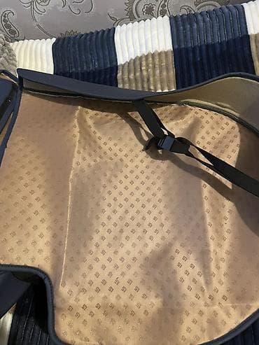 avtomobil oturacaq uzluyu: Məhsul: Avtomobil oturacaq üzlükləri dəsti Təsvir: - Rəng: tünd — 8