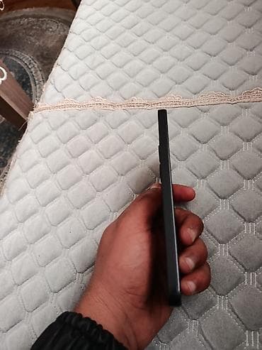 redmi a05: Redmi 13teze usda olmurub yaşda 256 — 8