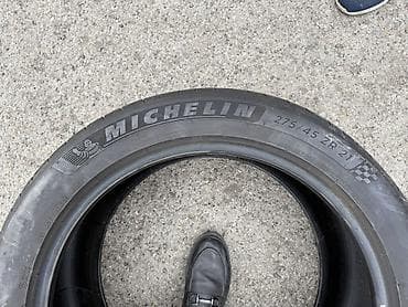 14 lük disk: Şin Michelin 275 / 45 / R 21 — 3