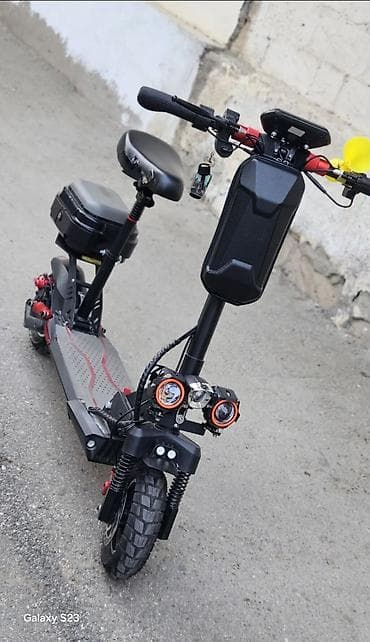 İşlənmiş Elektrik samokat 10", 501 - 750 Vt, > 45 km/s, Ünvandan götürmə, Ödənişli çatdırılma — 2