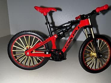 dəmir oyuncaq: Down hill velo fiquru arxa amortizator işleyir velonu saxlamaq üçün — 1