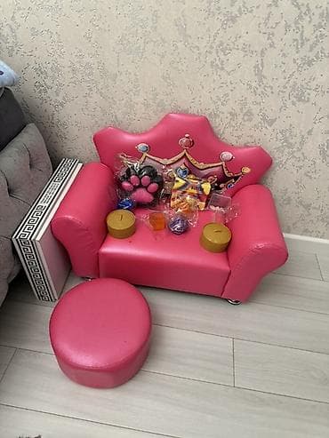 Uşaq otağı üçün rəngarəng mini divan dəsti - Model: tac formalı arxa